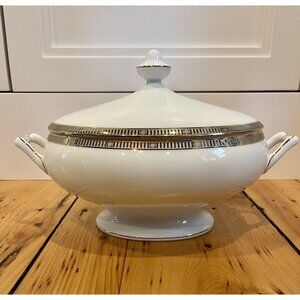 BERNARDAUD Limoges Madison Replacement Platine Platinum&GOLD 12" TUREEN